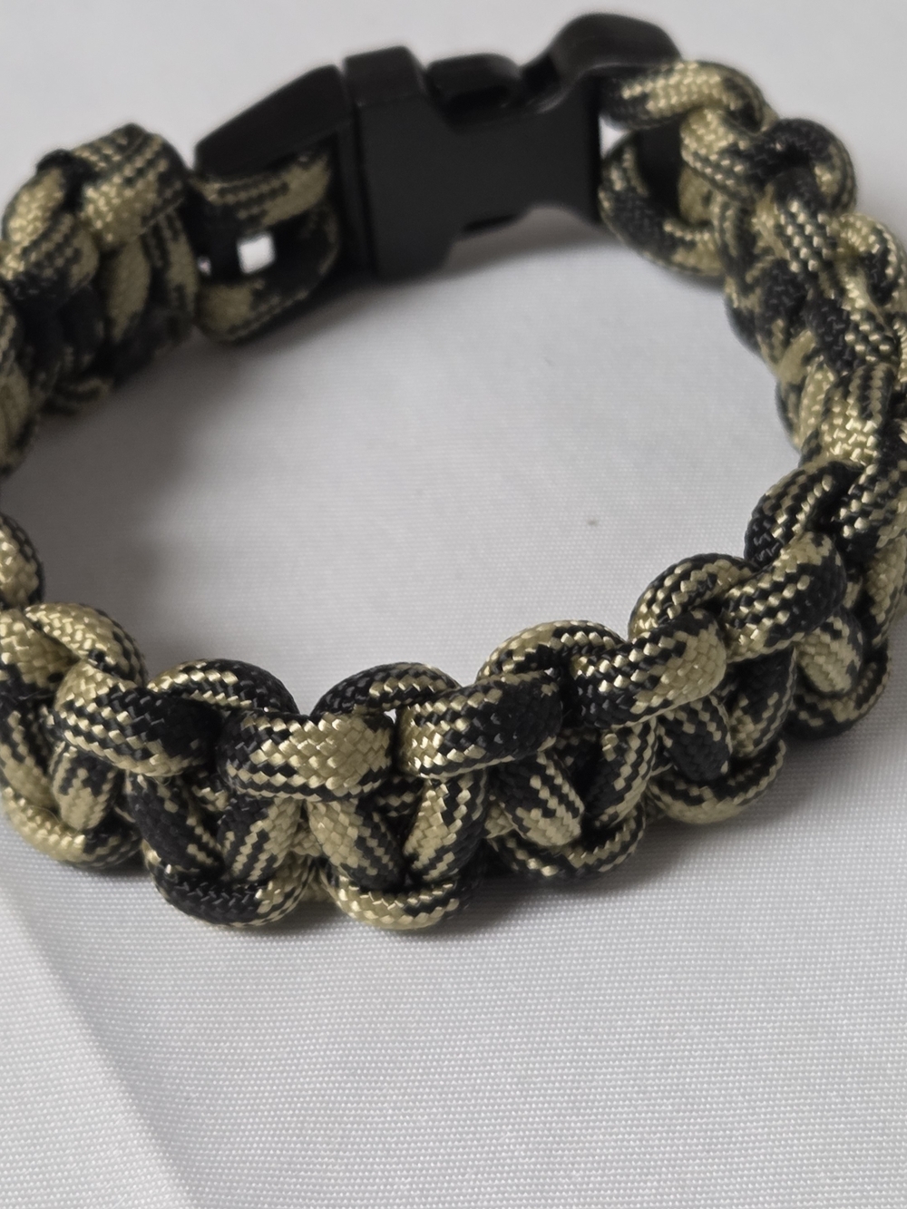 Handmade Braided 550 Paracord Bracelet Camo 7.5"‎